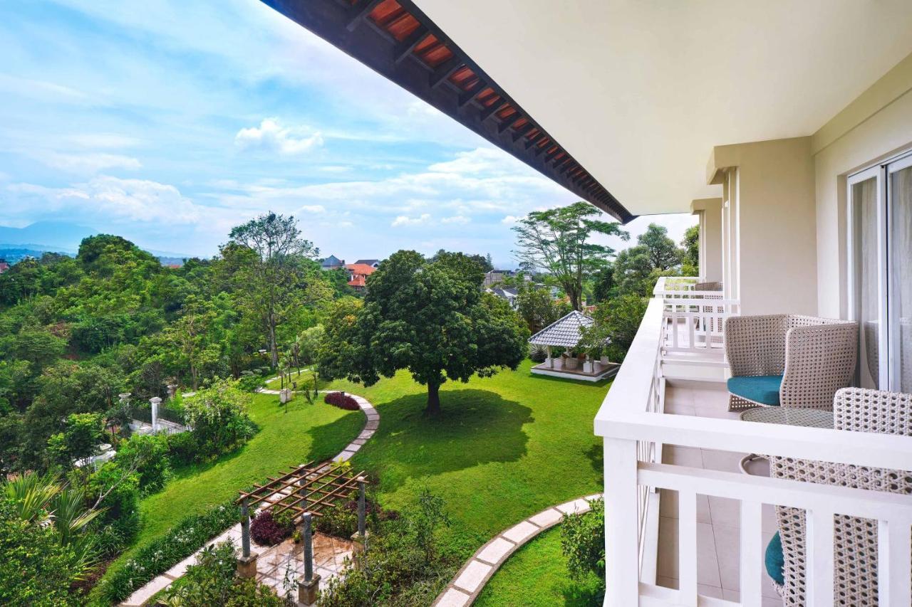 Sheraton Bandung Hotel & Towers Exterior foto