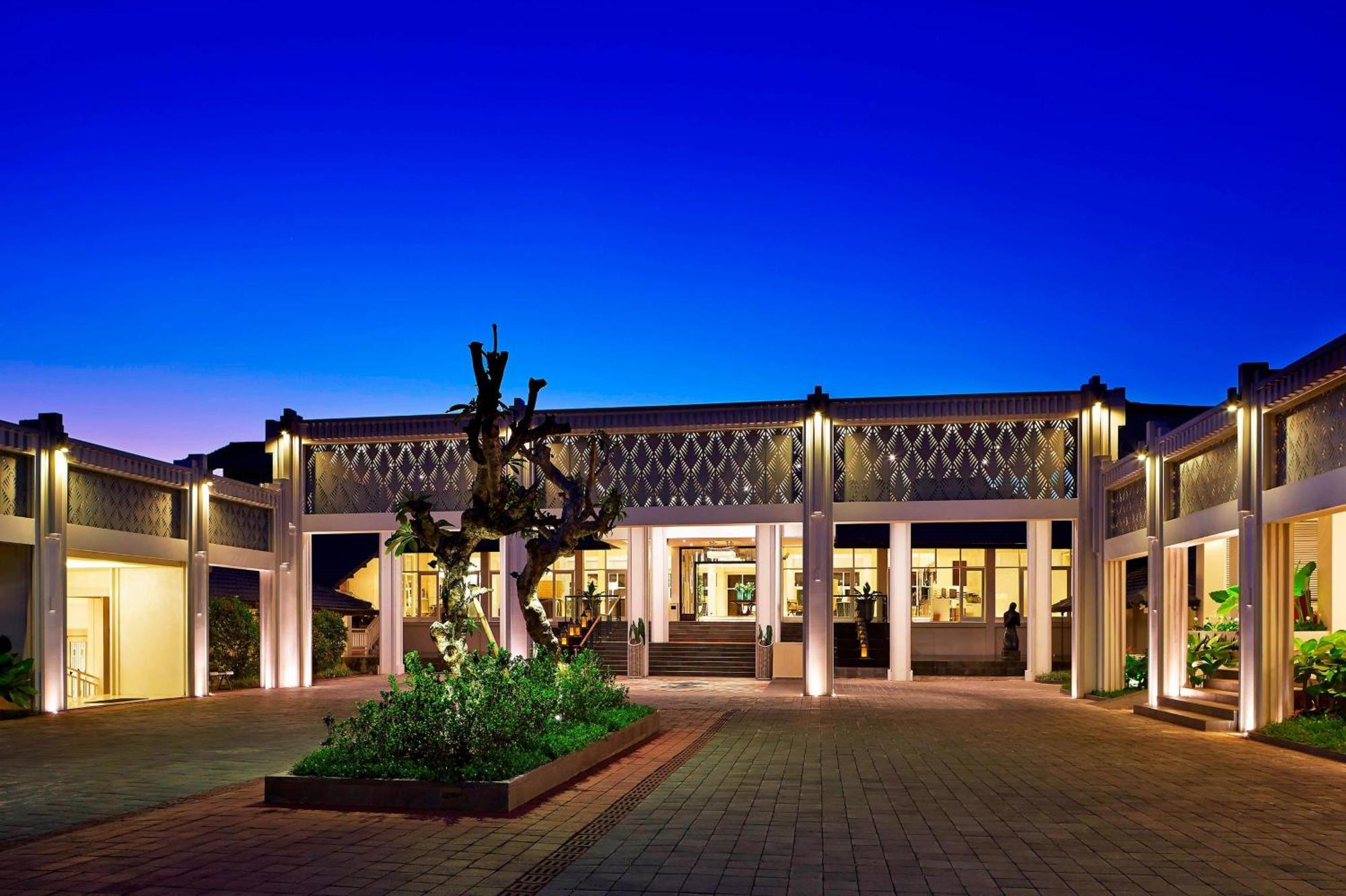 Sheraton Bandung Hotel & Towers Exterior foto