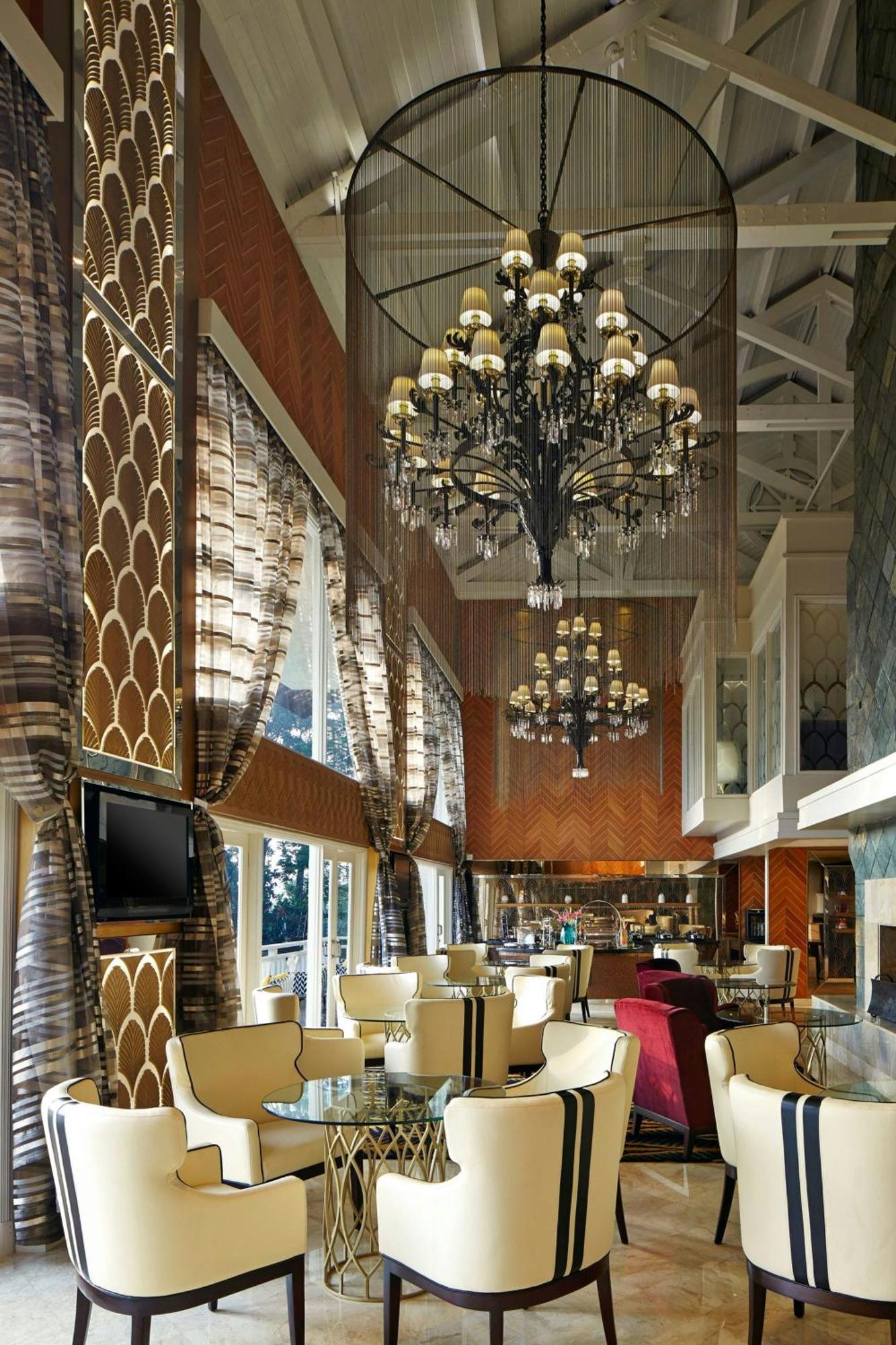 Sheraton Bandung Hotel & Towers Exterior foto